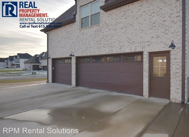 Building Photo - 4 br, 3.5 bath House - 7100 Pembrooke Farms