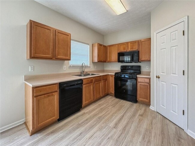 Foto del edificio - 3710 Verde Glen Ln