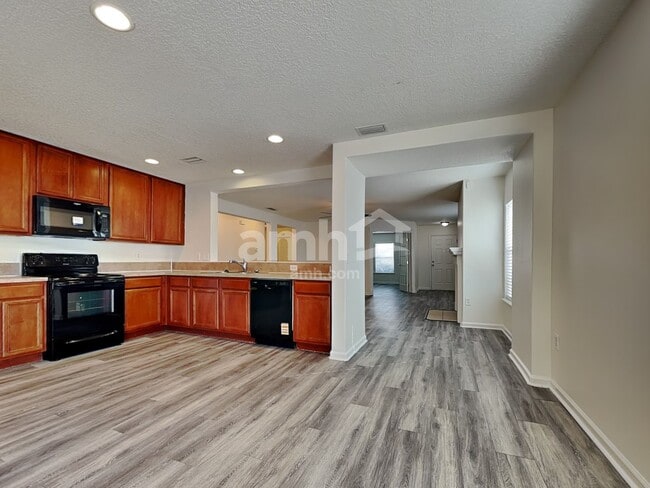 Building Photo - 76163 Long Pond Loop