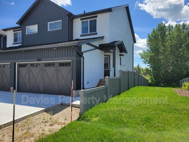 Photo du bâtiment - 8887 Carson Way SW