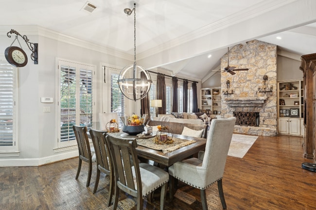 Building Photo - 1970 Mary Lee Ln