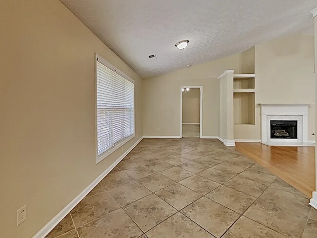 Building Photo - 3185 Millash Run NE