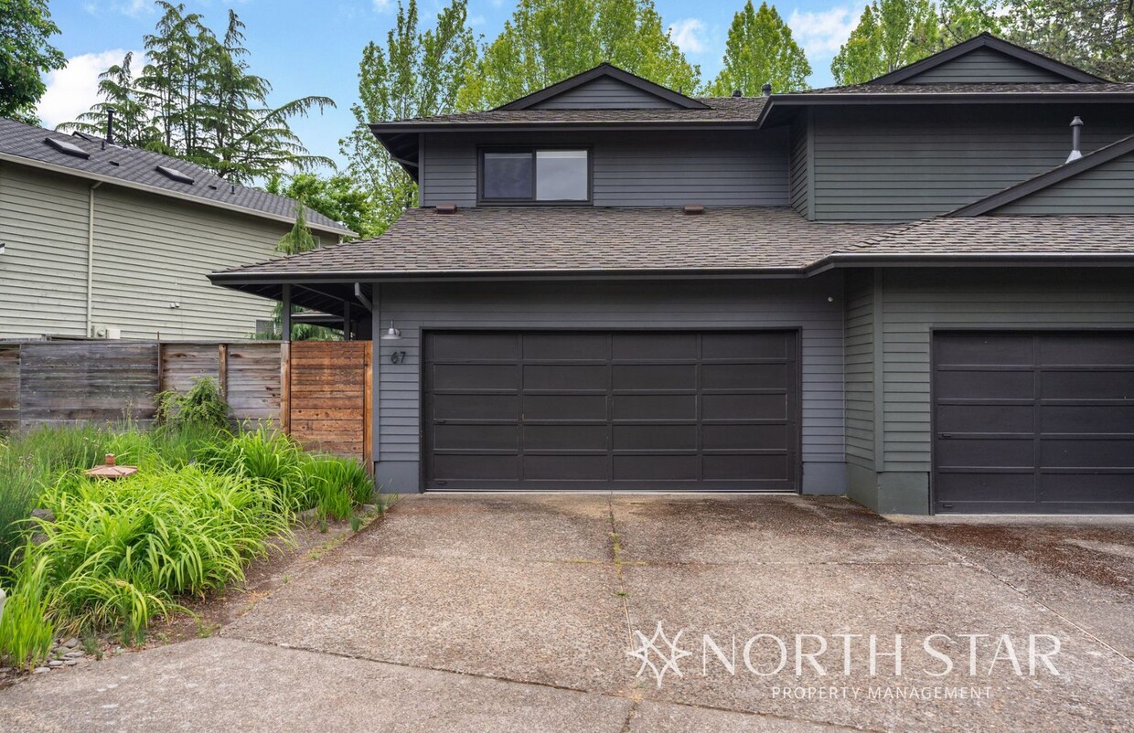 Primary Photo - Lake Oswego home near Westlake Park