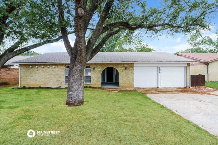 Primary Photo - 2608 Hilldale Blvd