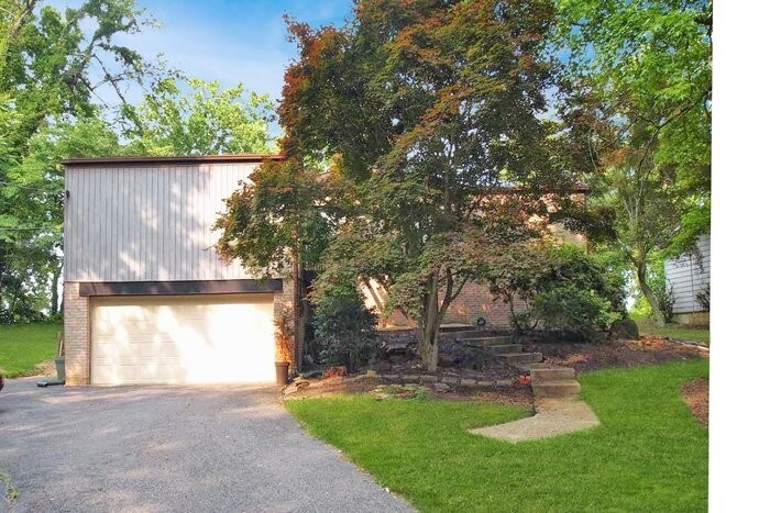 Foto principal - 3948 S Shore Dr