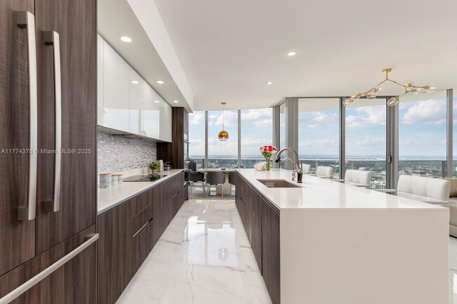 Foto del edificio - 488 NE 18th St