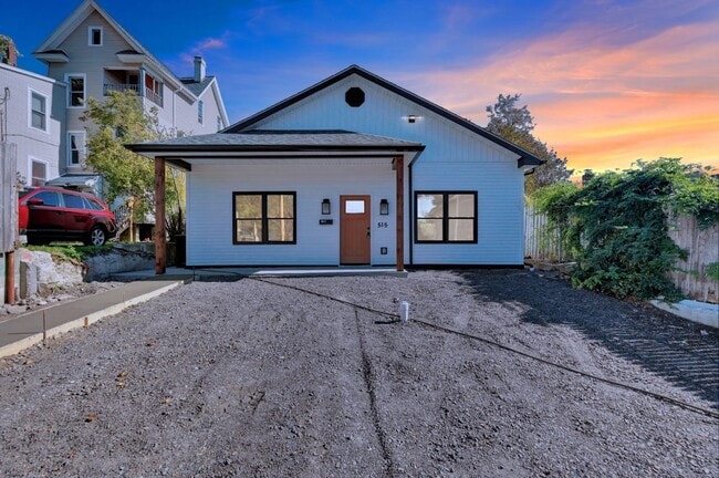 Foto del edificio - 515 Harrison Ave