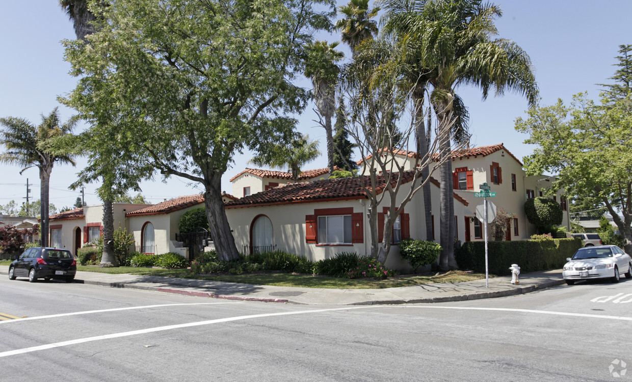 Primary Photo - St. Mary's Apartments