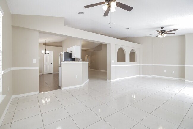 Foto del edificio - 438 Grand Royal Cir