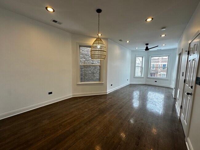 Foto del edificio - 1911 S Ridgeway Ave