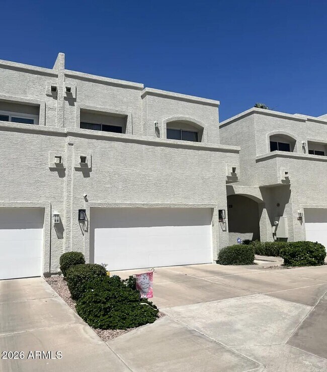 Foto del edificio - 1442 W Coral Reef Dr