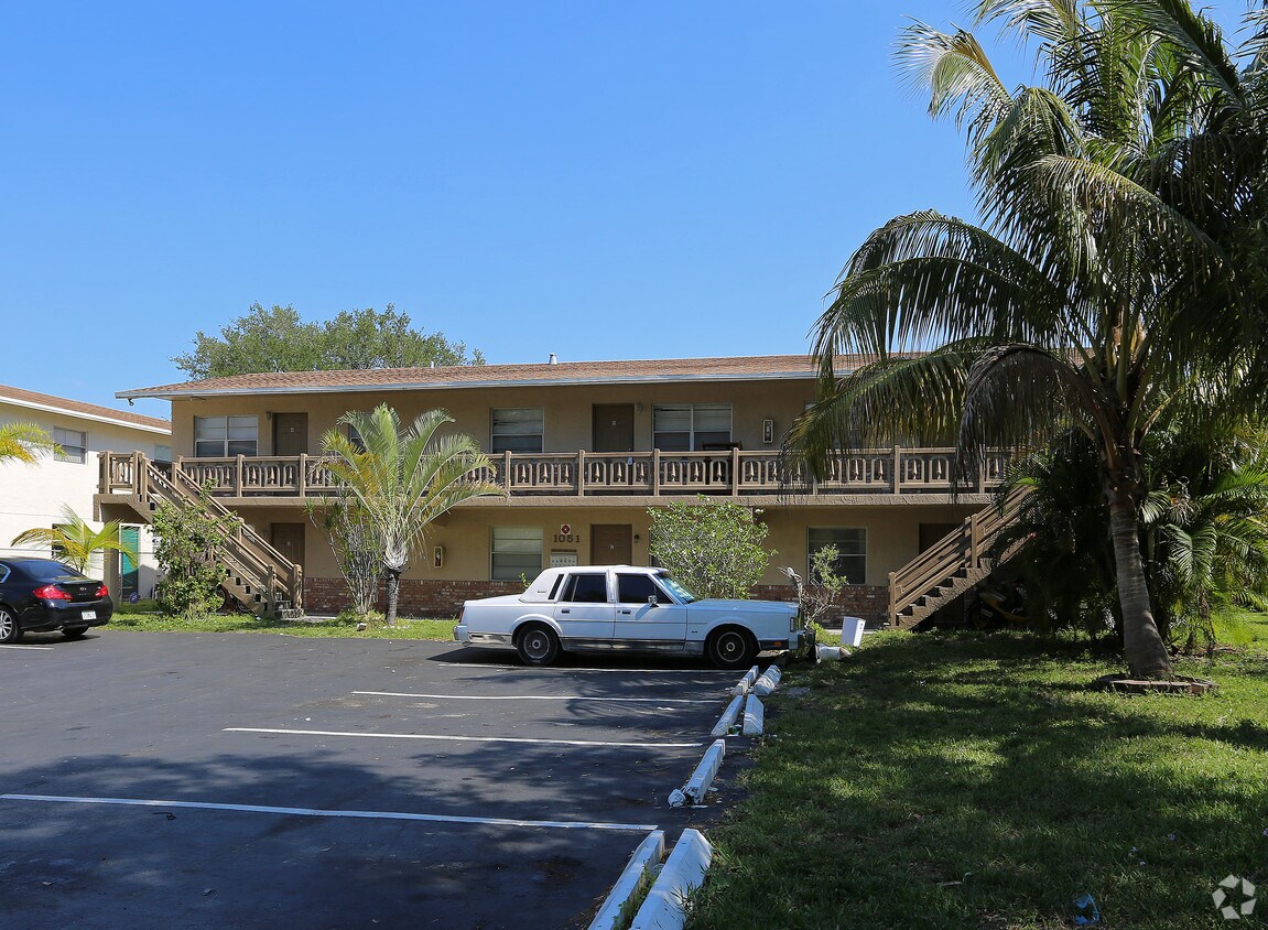 Foto del edificio - 1051 NE 39th Dr