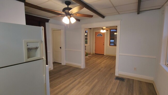 Building Photo - 1266 Clairhaven St
