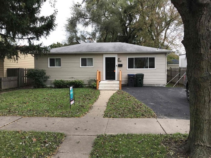 Primary Photo - 955 Lorraine Ave
