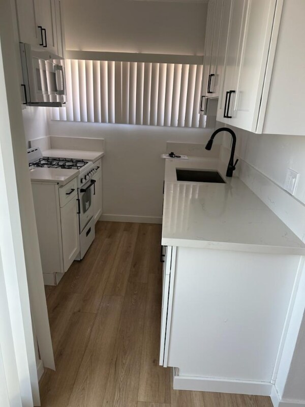 Foto del edificio - 2026 Hermosa Ave