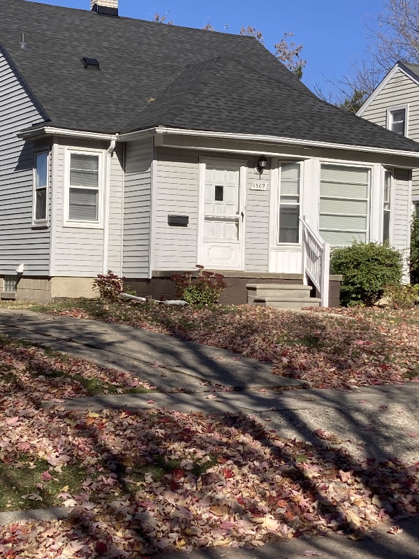 Building Photo - 1509 Chapin Ave