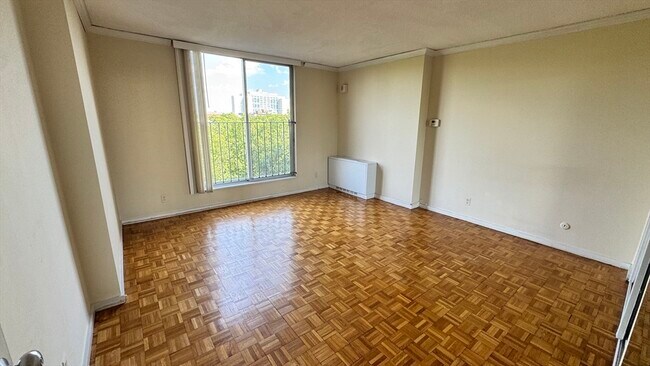 Foto del edificio - 33 Pond Ave