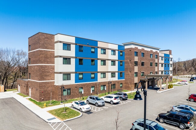 Building Photo - Edgewood Retirement Residence