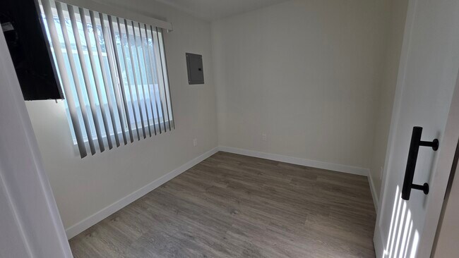 Foto del edificio - 10283 Courson Dr