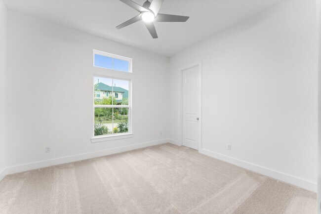 Foto del edificio - 26915 Longwood Ledge Ln