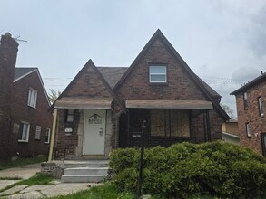 Building Photo - 9635 Everts St