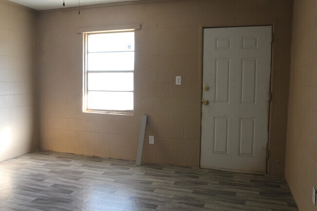 Building Photo - 2106 Martin Luther King Jr Dr