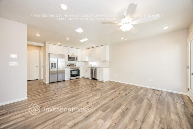 Foto del edificio - 9302 Oro City Loop
