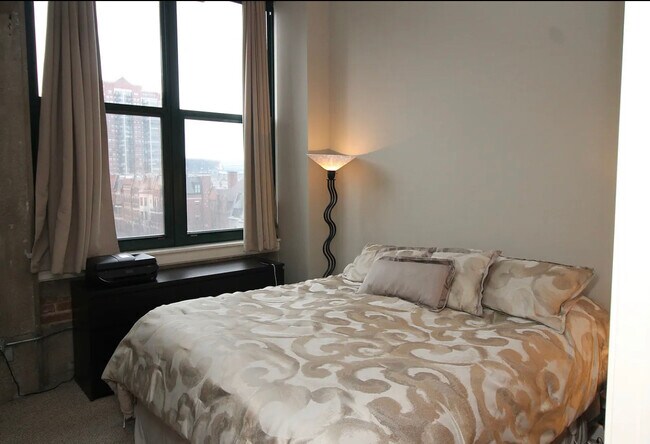 Foto del edificio - 221 E Cullerton St