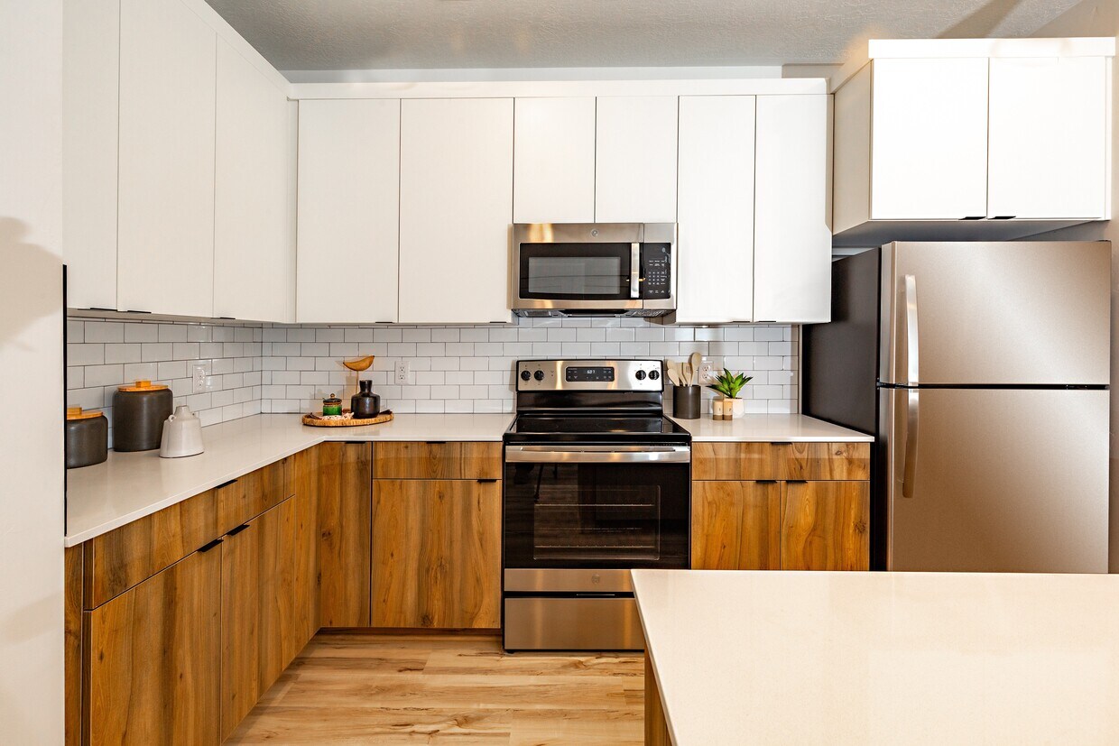 Towns at Rivers Edge Apartments in Provo, UT