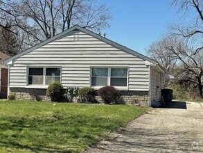 Building Photo - 3139 Maize Rd