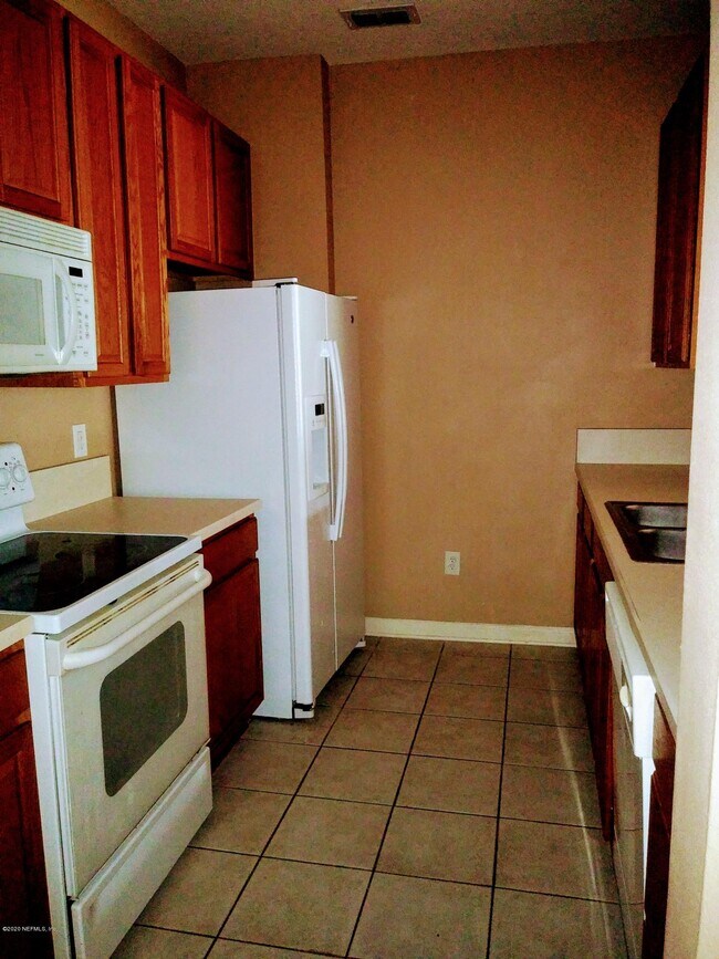 Foto del edificio - 7801 Point Meadows Dr