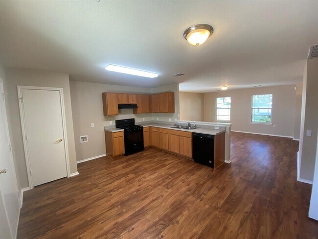 Foto del edificio - 11901 Briarcreek Loop