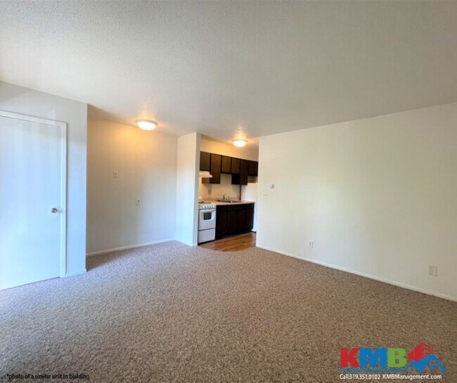 Building Photo - 740 Michael St