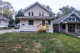 Building Photo - 4234 Parker St