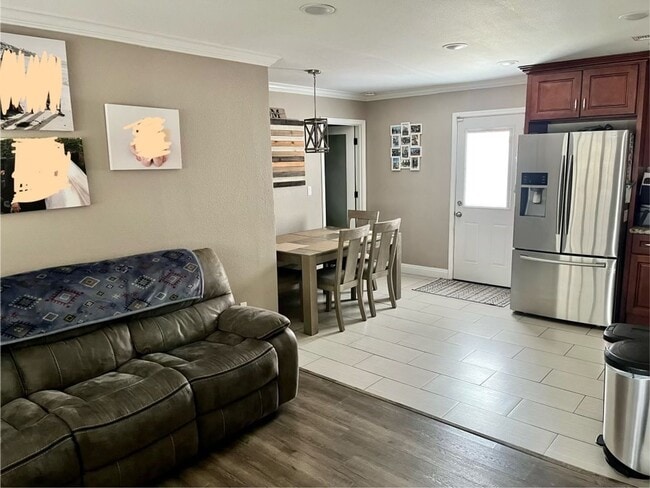 Building Photo - BEAUTIFUL 4 BEDROOM 3 BATH HOME