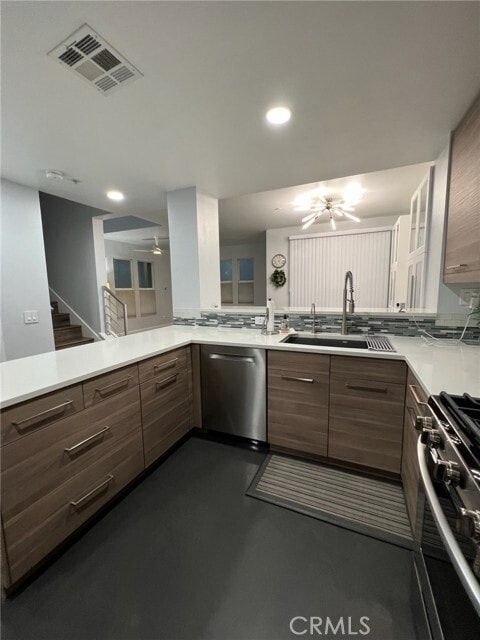 Building Photo - 226 Jeanette Ln