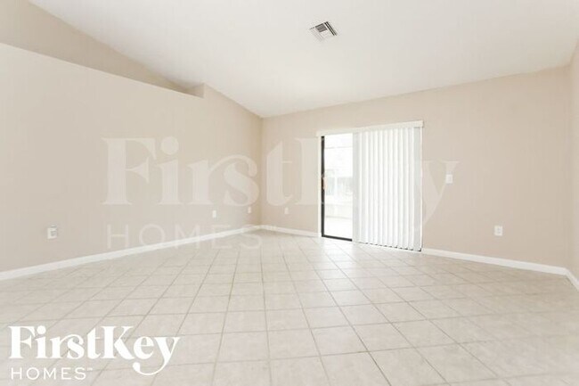 Foto del edificio - 2507 Cherry Blossom Ct