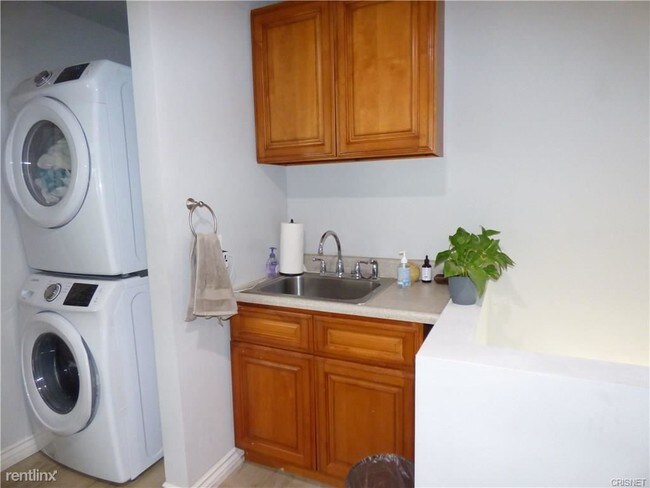 Foto del edificio - 3 br, 2 bath Duplex - 22403 Philiprimm St