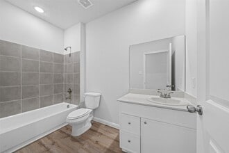 Building Photo - 1434 25th St