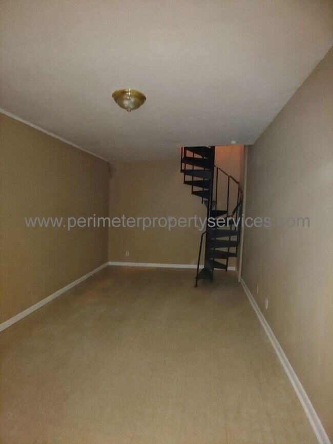 Foto del edificio - Amazing Duplex to Call Home!