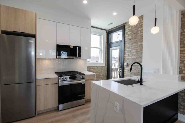 Foto del edificio - 1041 W Byron St