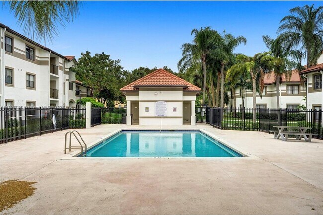 Foto del edificio - 630 S Park Rd