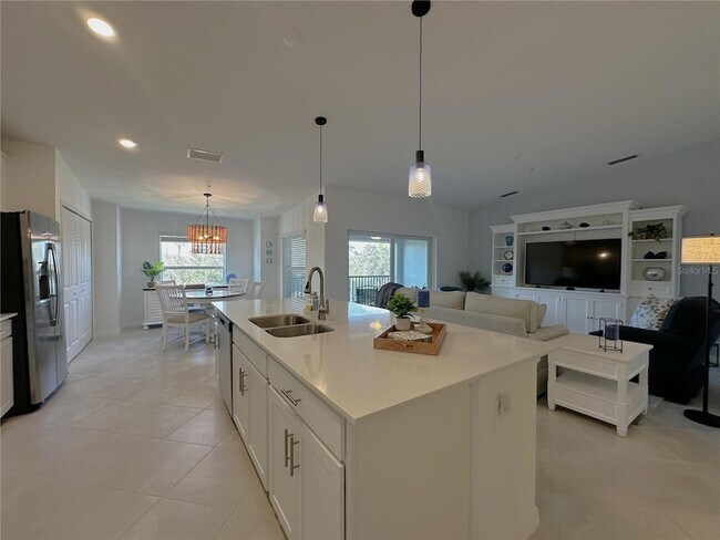 Foto del edificio - 14221 Heritage Landing Blvd