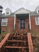 Building Photo - 1809 Lakeview Ave