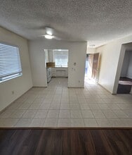 Building Photo - 722 Franklin Ln