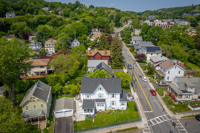 Foto del edificio - 185 Depew Ave