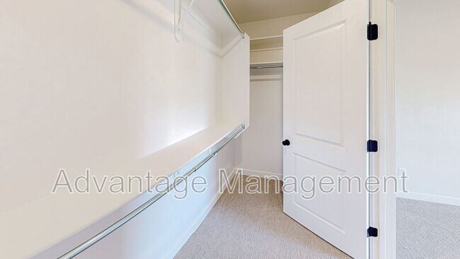 Building Photo - 318 W 2280 S
