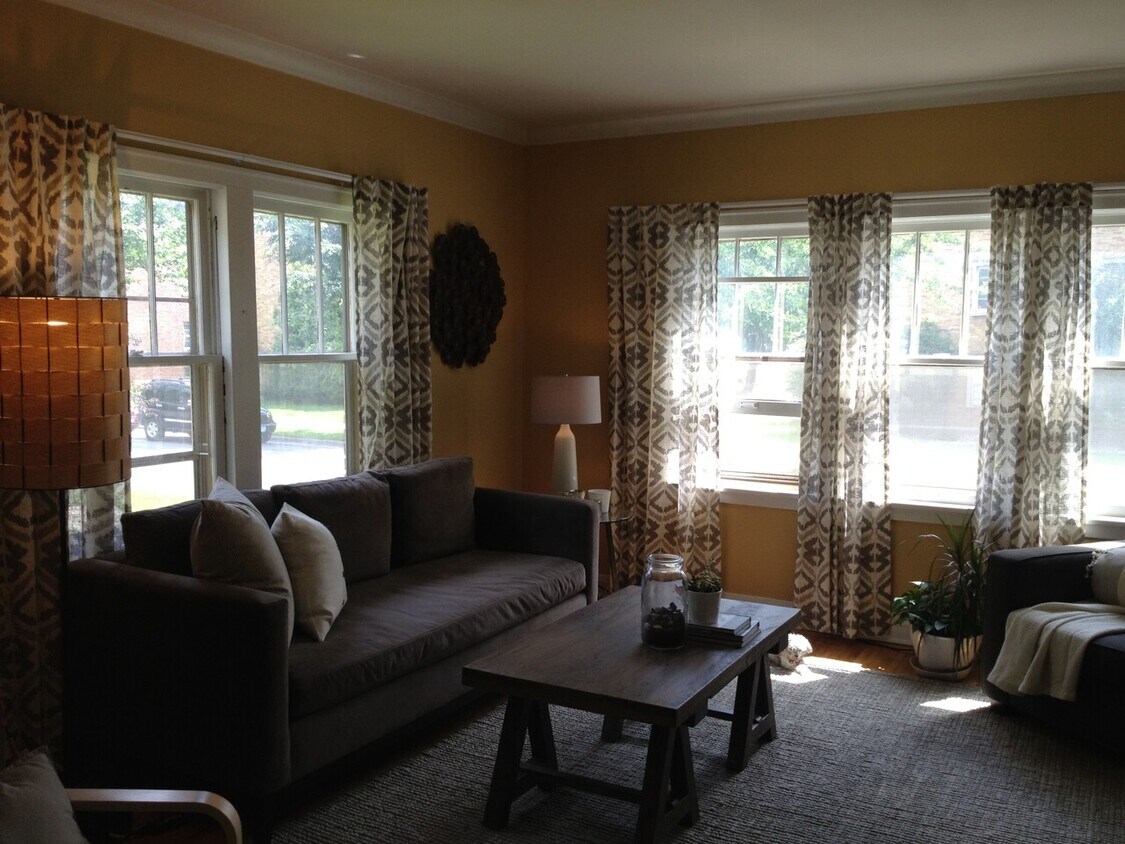 Building Photo - 3428 Emerson Ave S #2