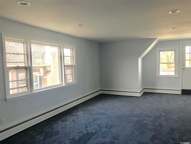 Foto del edificio - 450 E Hudson St
