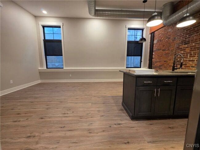 Building Photo - 100 Buckley Rd